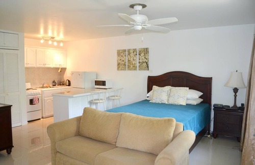 Montego Bay Hotel | Seawind On The Bay Beach Studio OLR