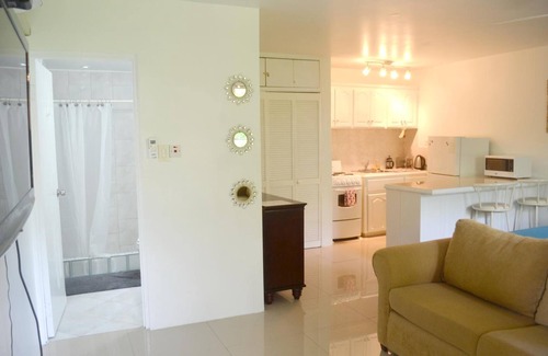 Montego Bay Hotel | Seawind On The Bay Beach Studio OLR