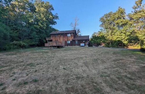 Hopatcong Casa | Secluded 6br Home 1min from Lake's State Park