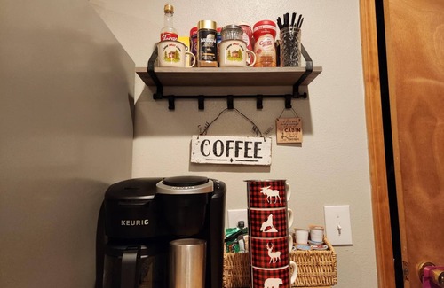 Greenfield Cabina | Secluded Cabin Getaway with Firepit