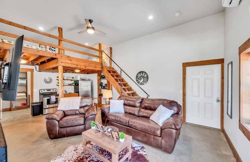 Joelton Apartamento | Secluded Cabin The Den at J-Barn