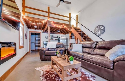 Joelton Apartamento | Secluded Cabin The Den at J-Barn