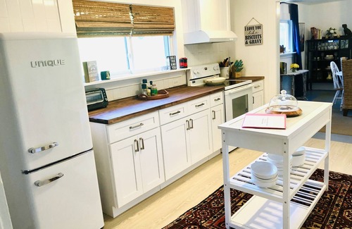 Chautauqua Casa | Secluded Cottage near CHQ Institution & Lake