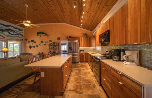 West End Villa | Aislado Oceanfront Home Sand Beach, piscina, perfecto para buceadores