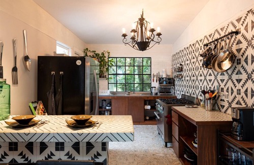 Tepotzotlán Casa | Ranch Getaway w/ Jacuzzi, Basketball & Ping Pong