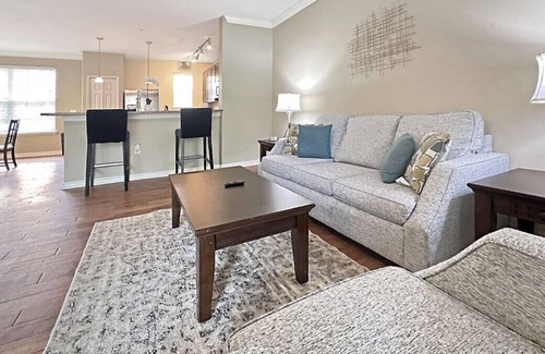 Lutz Apartamento | Secluded Townhouse in North Tampa, 2-Car Garage