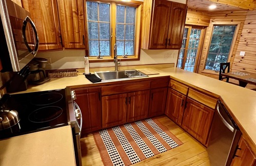 Tustin Cabina | Secluded Tustin Cabin with Fire Pit and Hiking Trails