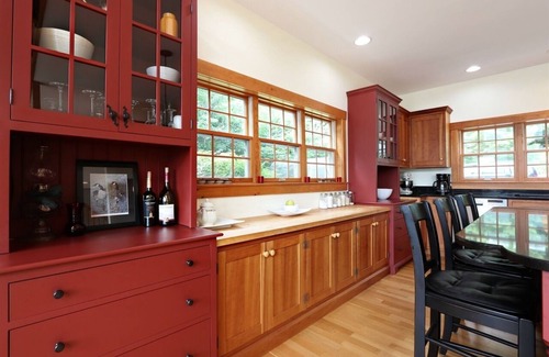 Barnet Casa | Secluded, Vermont lakefront home & private shore. Summer 2025 sold out.