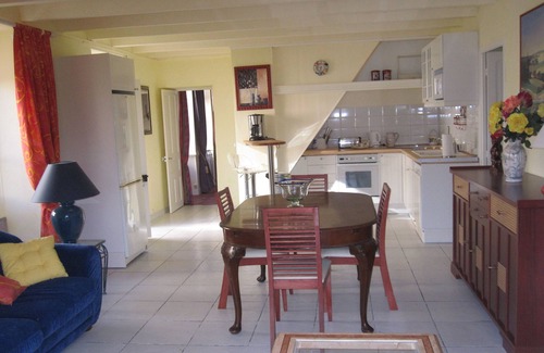 Beurlay Casa | SECULAR RELAYS AND PARK, SWIMMING POOL, near the ISLANDS