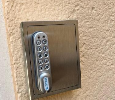 Limbach-Oberfrohna Apartamento | Sehr schöne Wohnung,komplett neu eingerichtet