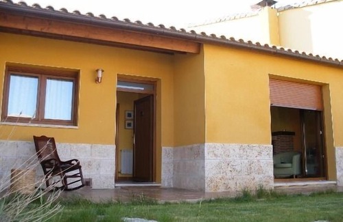 Astudillo Cabaña | Casa rural (alquiler íntegro) La Alcubilla para 2/4 personas