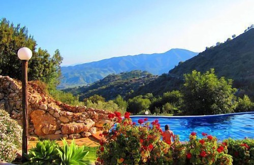 Alora Cabaña | Casa rural (alquiler íntegro) El Chorro Villas para 6 personas