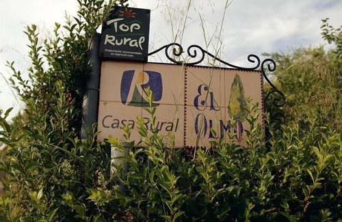 Posadas Cabaña | Casa rural (alquiler íntegro) El Olmo para 20 personas