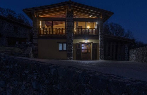 Santa Pau Cabaña | Casa rural (alquiler íntegro) Mas Palleu para 7 personas