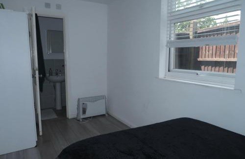 Finchley Apartamento | Self-Contained 1-Bed Flat in North Finchley