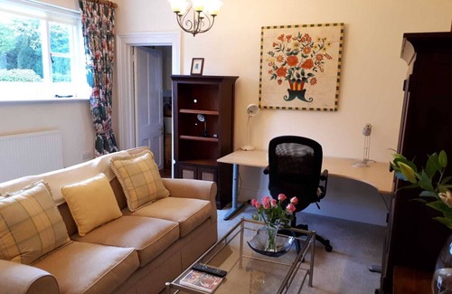 Dorking Apartamento | Self-contained flat in rural setting