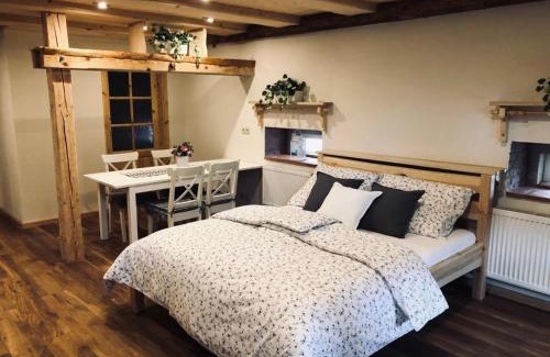 Meclov Casa | Selská chalupa Anetka