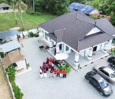 Kampung Gong Lilit Casa | Senja Homestay besut POOL