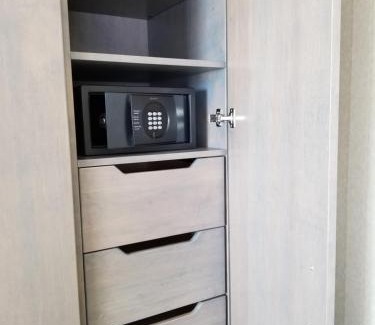 North Berkeley Hotel | SenS Hotel & Vanne Bistro Berkeley