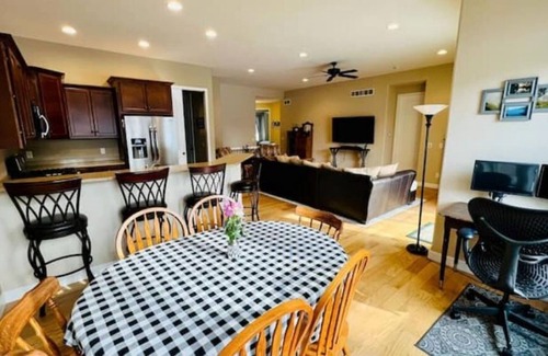 Stevens Point Casa | SentryWorld US Senior Golf Getaway