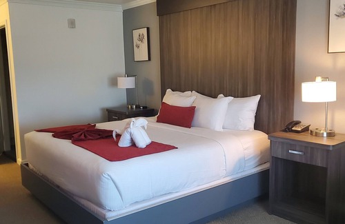 Hanford Hotel | Sequoia Inn