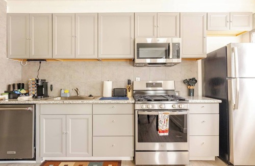 Visalia Casa | Sequoia/Kaweah Hospital Duplex 2/2