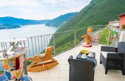 Parzanica Apartamento | Serafino - nice terrace & swimming pool on the Iseo Lake