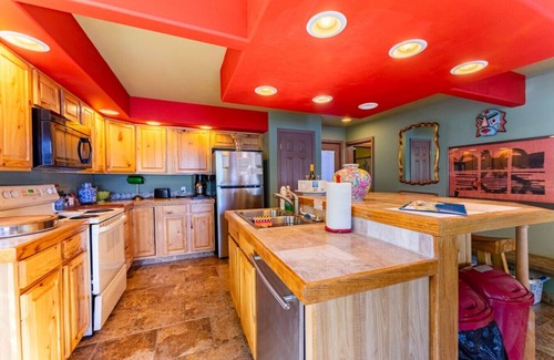 Bremerton Casa | Serene 2BR Waterfront Retreat in Garden Setting