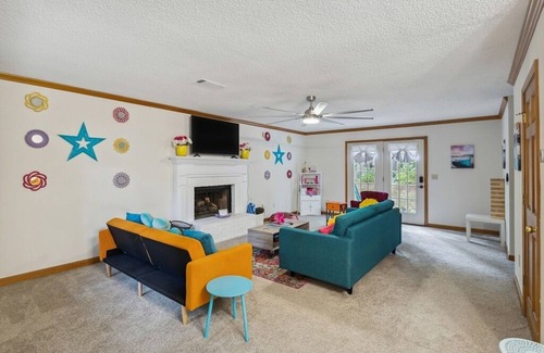 Jonesboro Casa | Serene Bohemian Haven