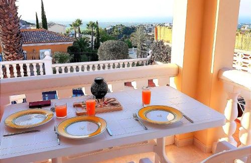 Rafol de Almunia Villa | Serene Retreat in El Ràfol