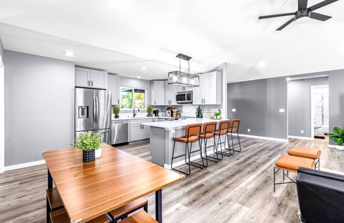 Keaau Casa | Serene Sky Blue Lounge: Unwind in Comfort & Style