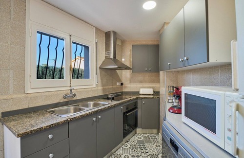 Lloret Blau Villa | Serena villa con patio en Lloret de Mar