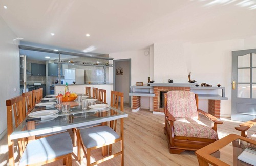 Lloret Blau Villa | Serena villa con patio en Lloret de Mar