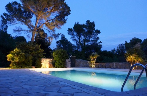 Seillans Casa | Villa silencio con gran piscina u. 6000 m² gezäunter callejón de bolos y acondicionado del coche