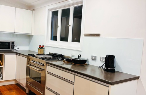 Kenmore Casa | Serenity Haven Villa Near Shopping Mall