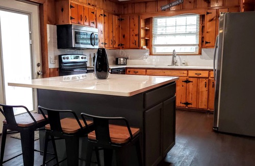 Hermitage Casa | Serenity in the Country and Lake yet Close to Everything