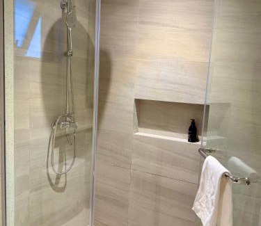 Candos Apartamento | Serenity Sunset View Apartment Hotel - Verdant Garden