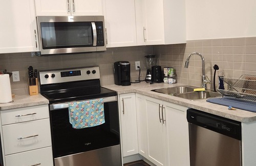 Southeast Calgary Casa | Setons private & cozy suite