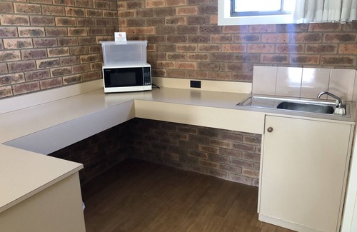 Deniliquin Hotel | Settlement Motor Inn, Deniliquin