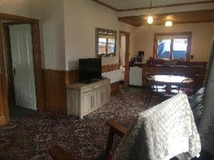 Arrowtown Hotel | Settlers Cottage Motel