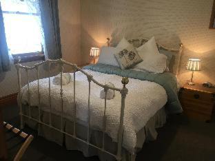 Arrowtown Hotel | Settlers Cottage Motel