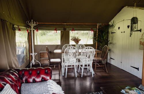 Llanvetherine Otro | Seven Hills Hideaway - Three Bedroom