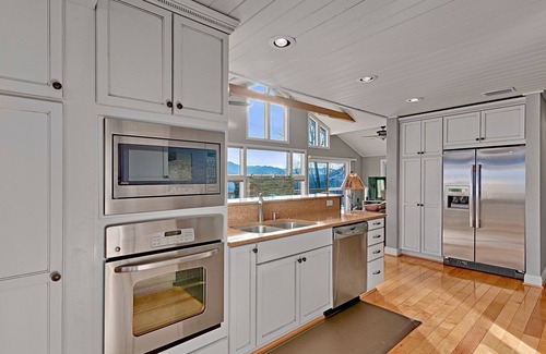 Waynesville Casa | The New Waynesville Gem * Vistas, tranquilo, privado *