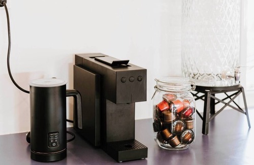 Yarrabin Casa | Seven Tree Hill An Enchanting Family Homestead