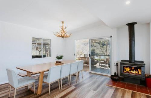 Yarrabin Casa | Seven Tree Hill - An Enchanting Family Homestead