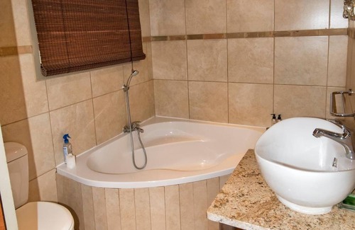 Moqhaka Casa | Sevens Guest House