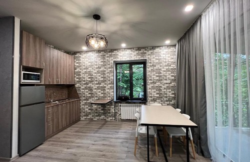 Dilijan Villa | SeventeenCottage