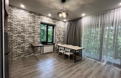 Dilijan Villa | SeventeenCottage