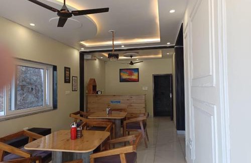 Bhimtal Hotel | Shanti Kunjj