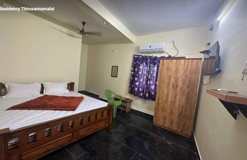 Manalur Hotel | Sharma ResidencyTiruvannamalai RoyalStay